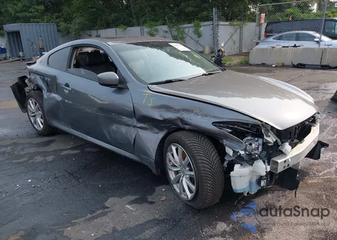 2015 Infiniti Q60 z USA, uszkodzony, nr VIN JN1CV6ELXFM890886